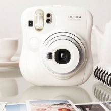 富士instax mini 25拍立得相机 新蛋网588元包邮，捕捉即时乐趣